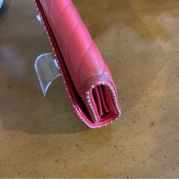 CHANEL V Stitch Chevron Studded Detail CC Logo Lambskin Long Trifold Wallet - Picture 11 of 17